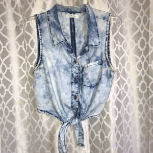 Cute tank top with tie